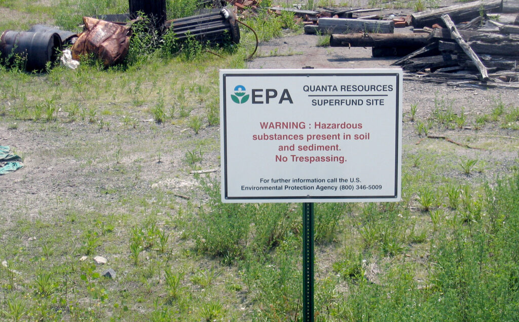 A sign from the EPA that says this is a superfund site.